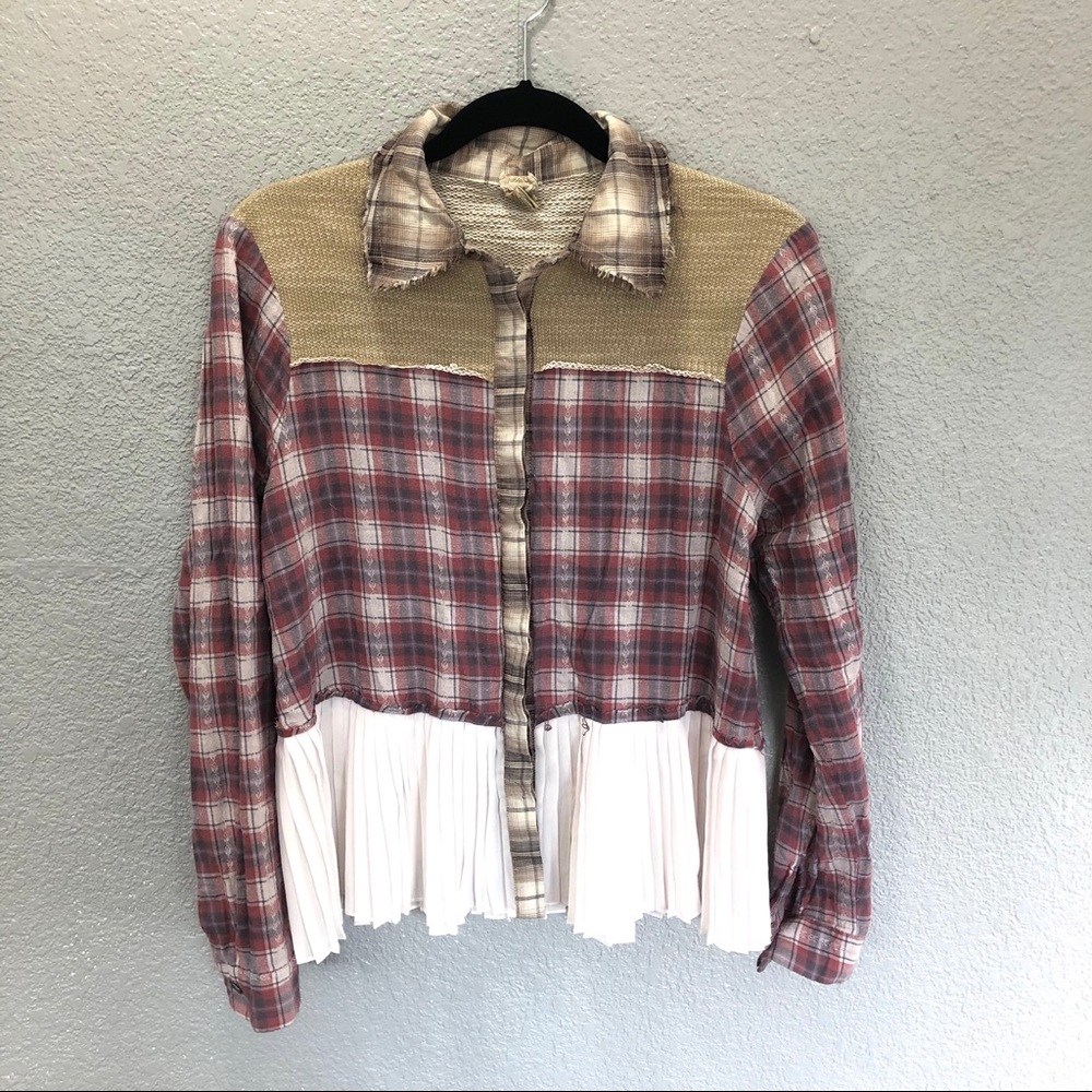 Gimmicks by BKE Mixed Fabric button down Flannel